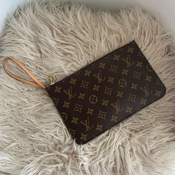 Louis Vuitton Monogram Clutch